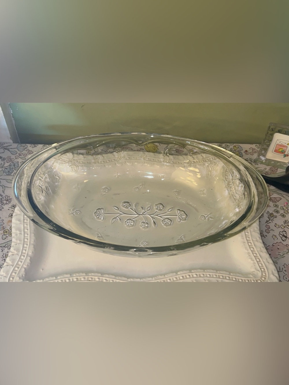 Anchor Hocking Savannah Embossed Floral Glass Oval Casserole Baking Dish